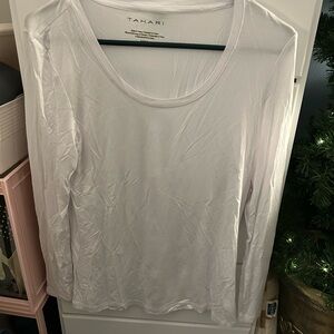 Tahari Women's Classic White Long Sleeve Tee